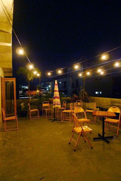 Pawon Cokelat Guesthouse Yogyakarta Exterior photo