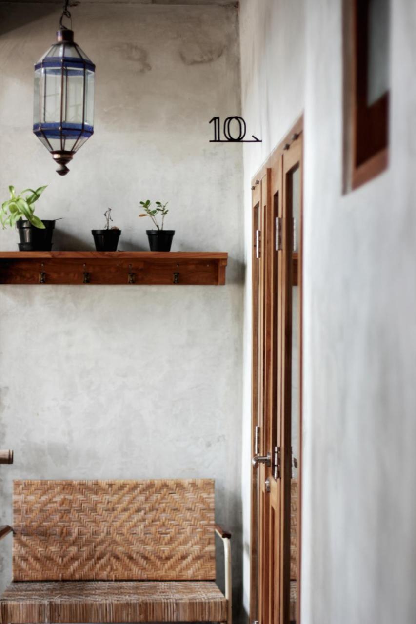 Pawon Cokelat Guesthouse Yogyakarta Exterior photo